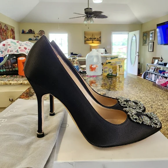 Manolo Blahnik Hangisi 105 black size 36 - Picture 4 of 8